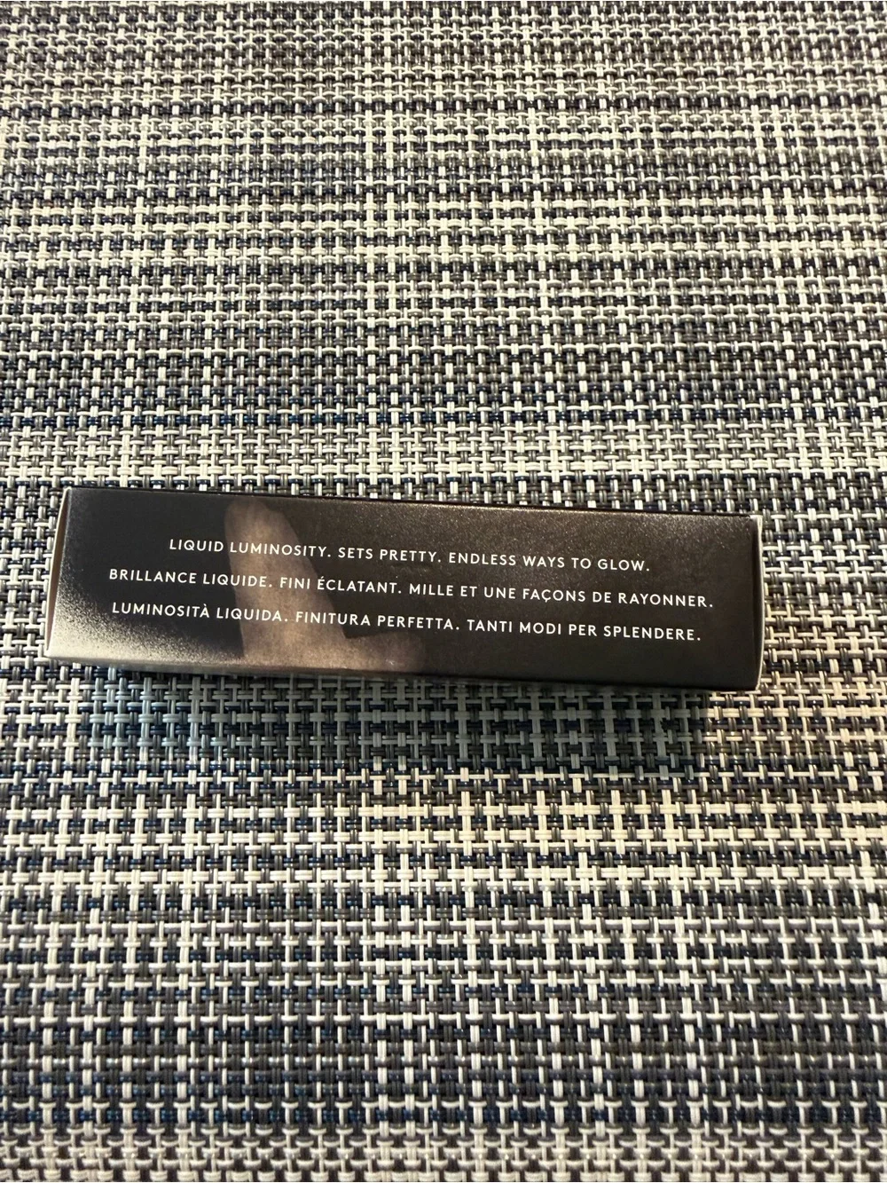 Fenty Beauty Liquid Killawatt Freestyle Highlighter - Black Packaging
